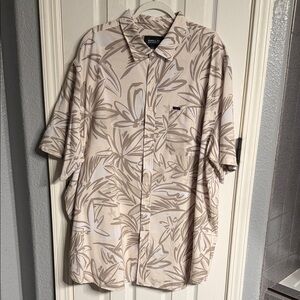 O’Neill Tan Floral Button Down Shirt 3XLT new without tags never worn